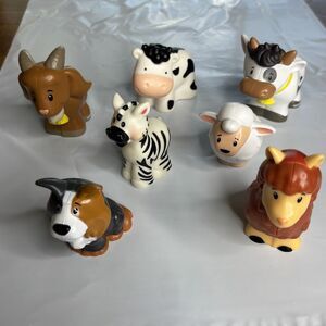 Fisher-Price Little People Farm Animal Figures Lot‎ Cow Dog Sheep Zebra Goat Toy